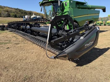 Main image MacDon FD75